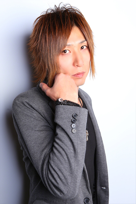 FIRST 岡田雅人